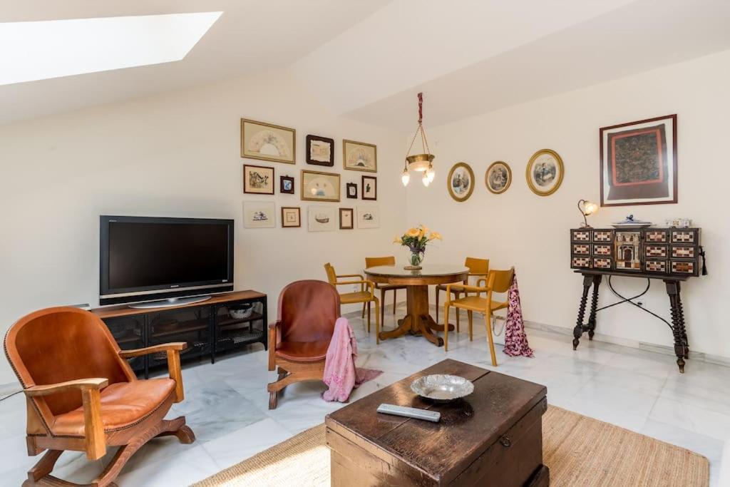Apartamentos Rg, San Vicente 22 세비야 외부 사진