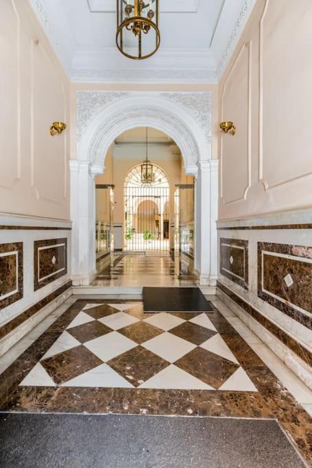 Apartamentos Rg, San Vicente 22 세비야 외부 사진